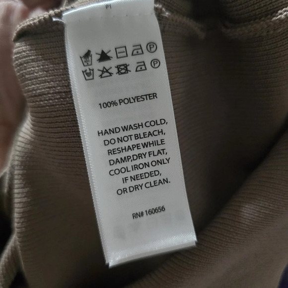 Happily Grey Stretchy Textured Knit Corset Style Long Sleeve Crop Sweater, EUC! - Picture 9 of 9